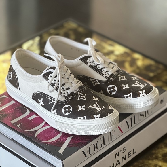 LN Louis Vuitton Trocadero Richelieu Sneaker - worn 1x - Mens size 6 - HTF! - Picture 5 of 6